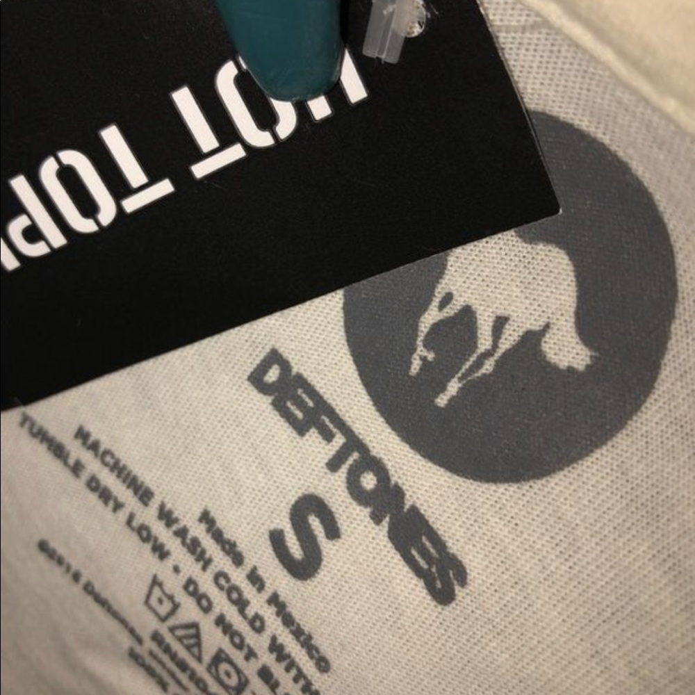 Hot topic tee shirt